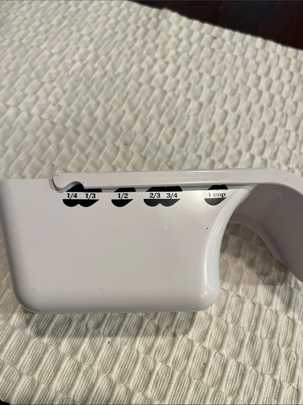 The pampered chef adjustable scoop